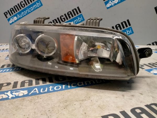 Faro Anteriore Destro Fiat Punto 2000