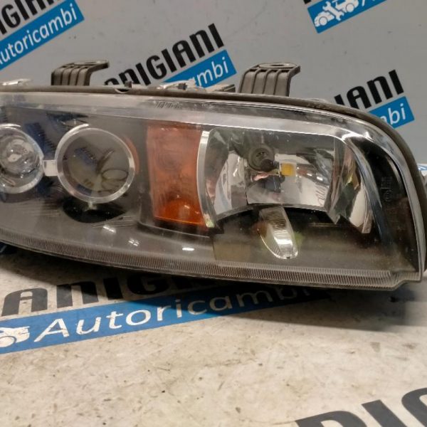 Faro Anteriore Destro Fiat Punto 2000