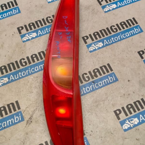 Faro Posteriore Sinistro Fiat Punto 2001