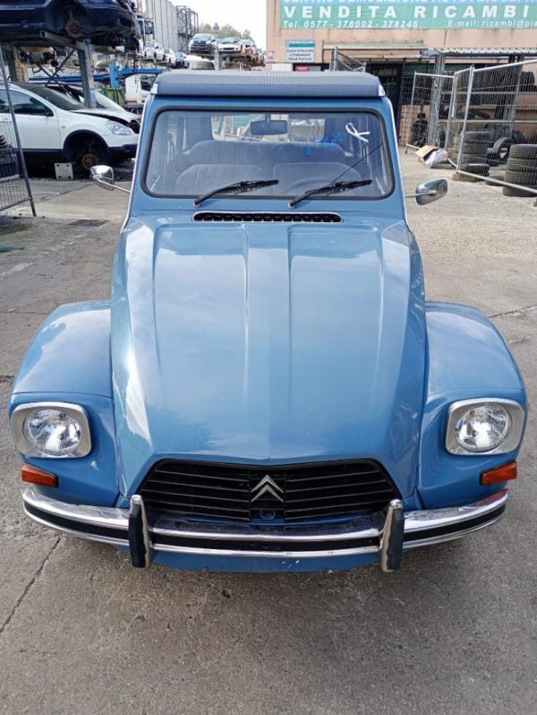 Citroen Dyane Anno 1980 | Veicolo Intero | SOLO PER RICAMBI