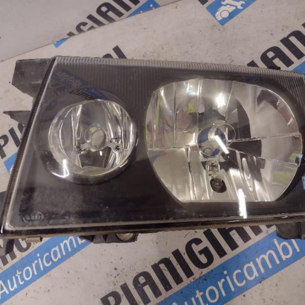 Faro Anteriore Sinistro Nissan Terrano 2001