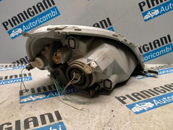 Faro Anteriore Sinistro Toyota Yaris 2002