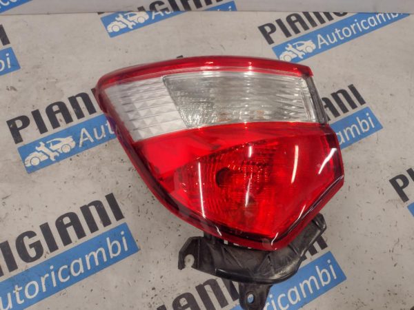 Faro Posteriore Sinistro Toyota Yaris 2018