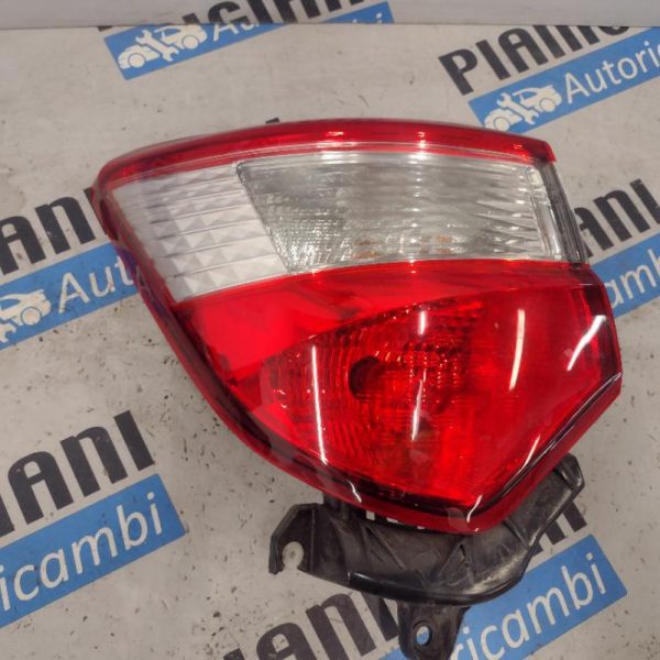 Faro Posteriore Sinistro Toyota Yaris 2018