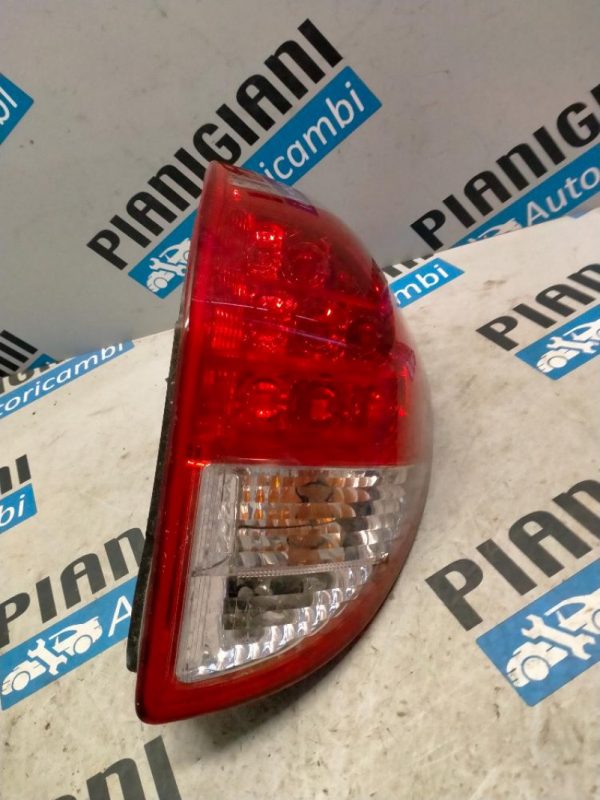 Faro Posteriore Destro Toyota RAV4 2006