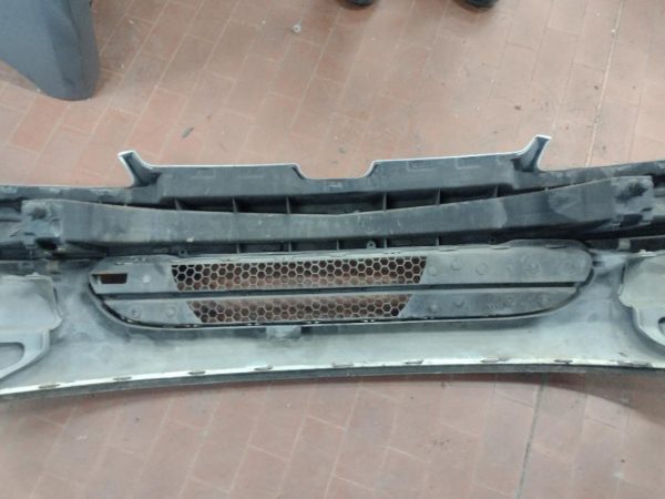 Paraurti Anteriore Peugeot 106