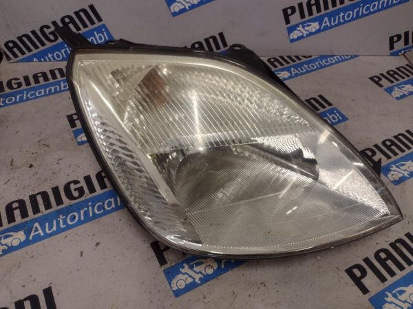 Faro Anteriore Destro Ford Fiesta 2004