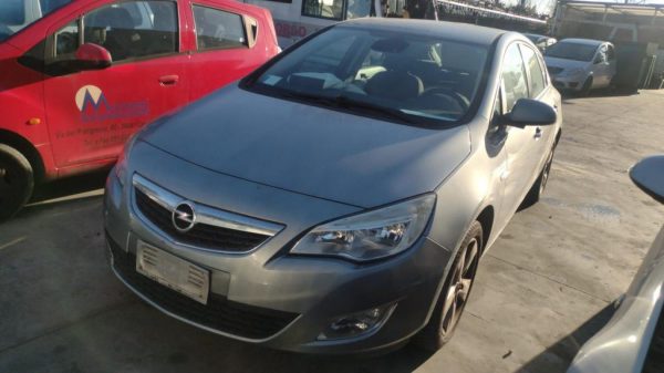 Opel Astra 2010 solo per ricambi