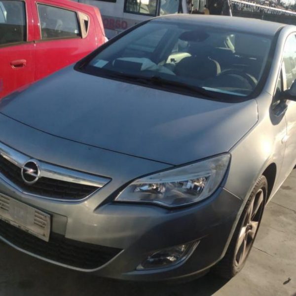 Opel Astra 2010 solo per ricambi