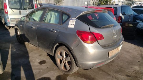 Opel Astra 2010 solo per ricambi