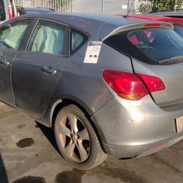 Opel Astra 2010 solo per ricambi