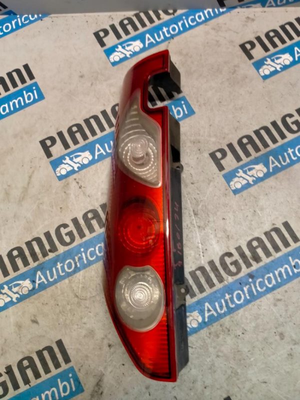 Faro Posteriore Sinistro Renault Kangoo 2009