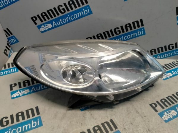 Faro Anteriore Destro Dacia Sandero 2008