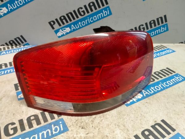 Faro Posteriore Sinistro Audi A3 2004