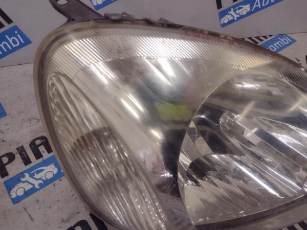 Faro Anteriore Destro Toyota Yaris 2004