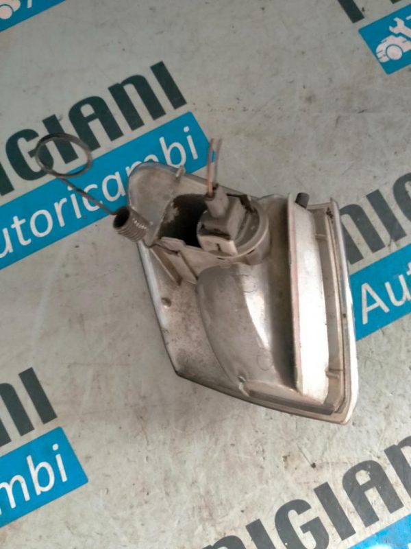 Freccia Anteriore Sinistra Ford Fiesta 1995