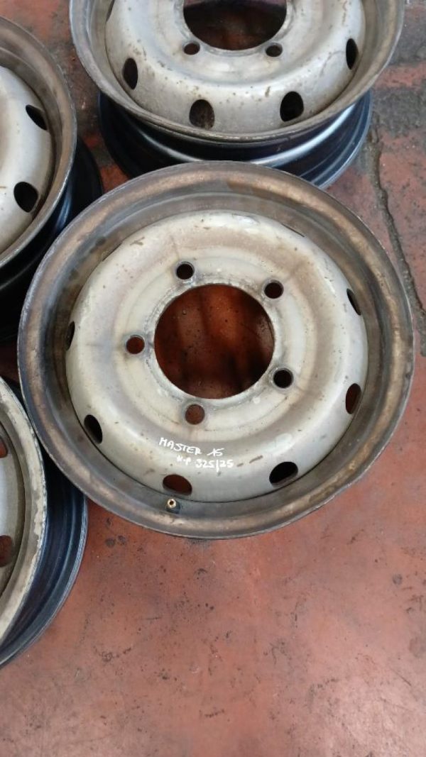 4 Cerchi in Ferro Renault Master 15″