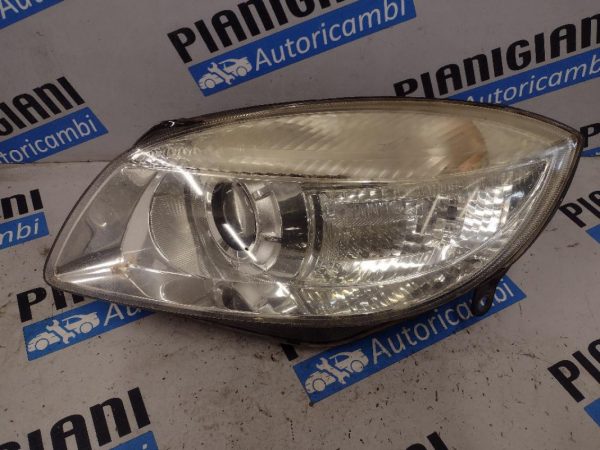 Faro Anteriore Sinistro Skoda Fabia 2007 – 2010