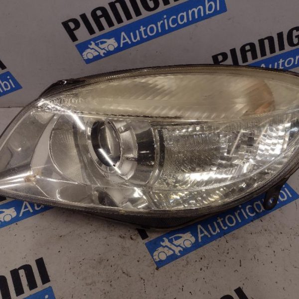 Faro Anteriore Sinistro Skoda Fabia 2007 – 2010