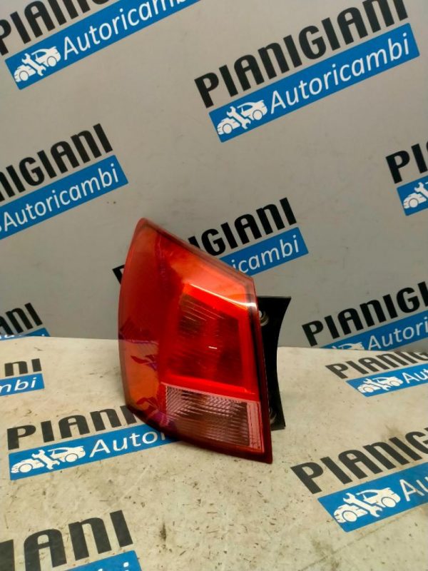 Faro Posteriore Sinistro Nissan Qashqai 2007 – 2010