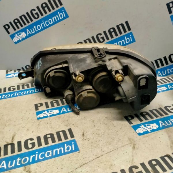 Faro Anteriore Destro Fiat Punto 2005 – 2012