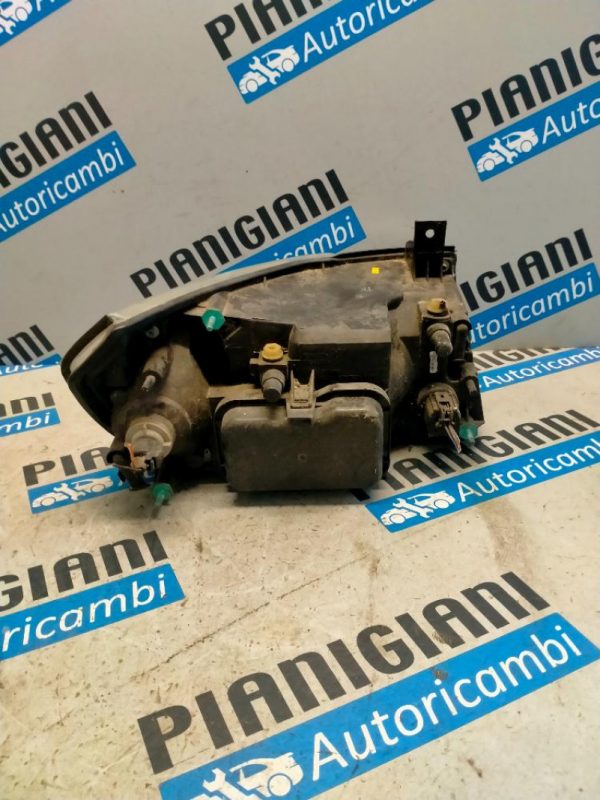 Faro Anteriore Sinistro Ford Transit 2000 – 2006