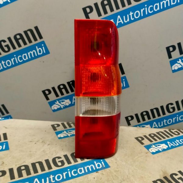 Faro Posteriore Destro Ford Transit 2000 – 2006