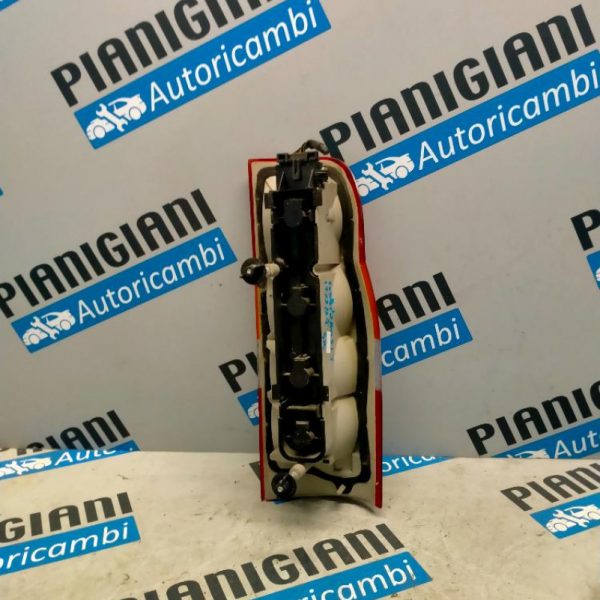 Faro Posteriore Sinistro Ford Transit 2000 – 2006