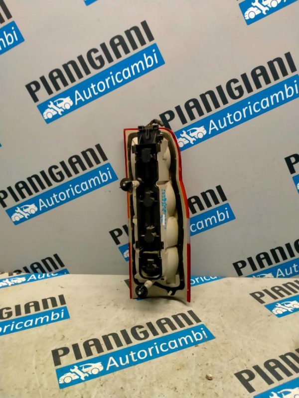 Faro Posteriore Sinistro Ford Transit 2000 – 2006
