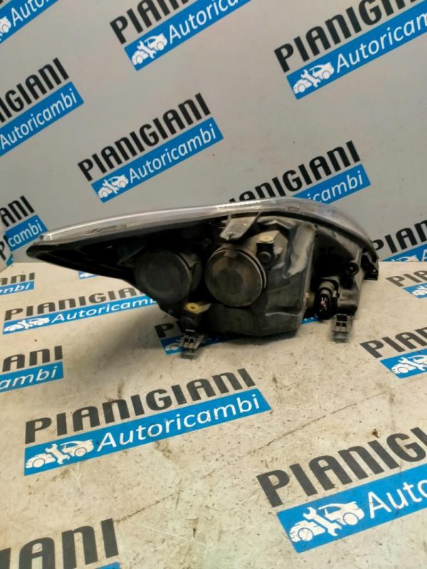Faro Anteriore Sinistro Ford Focus 2008 – 2011