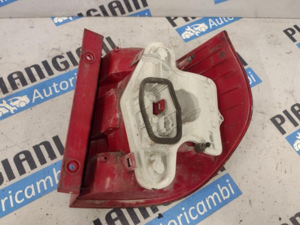 Faro Posteriore Sinistro Skoda Yeti 2010