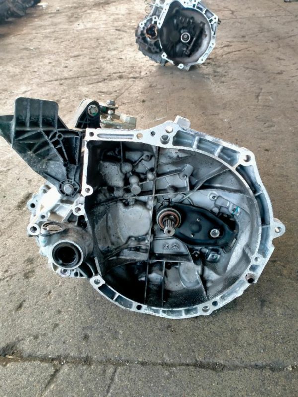 Cambio Peugeot 208 HM05 2019 >