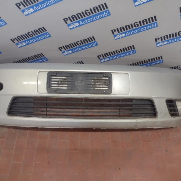 Paraurti Anteriore Ford Fiesta 2003
