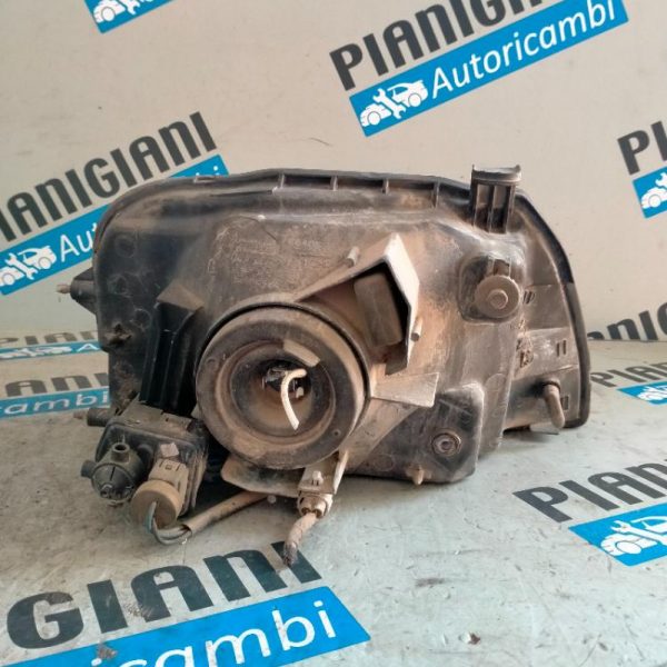 Faro Anteriore Sinistro Mitsubishi L200 1996 – 2006