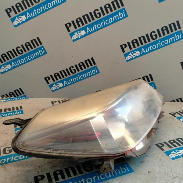 Faro Anteriore Destro Toyota Yaris 2011 – 2014