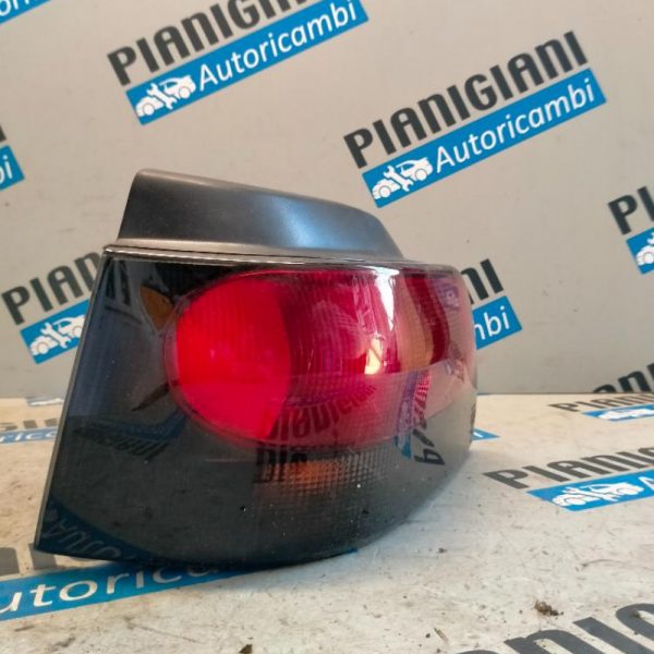 Faro Posteriore Sinistro Renault Clio 1996 – 1998