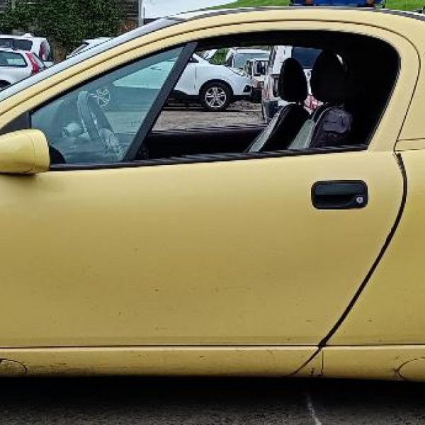 Opel Tigra Anno 1996 | Veicolo Intero | SOLO PER RICAMBI