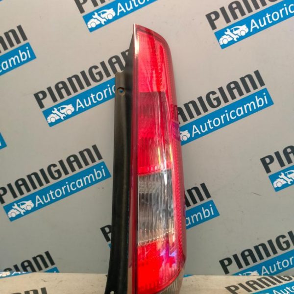 Faro Posteriore Destro Ford Fiesta 2001 – 2007