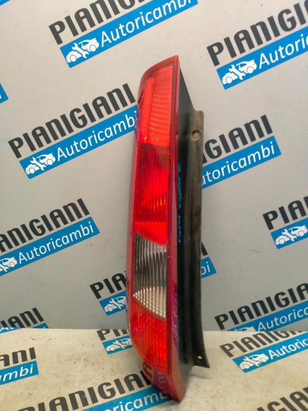 Faro Posteriore Sinistro Ford Fiesta 2001- 2007
