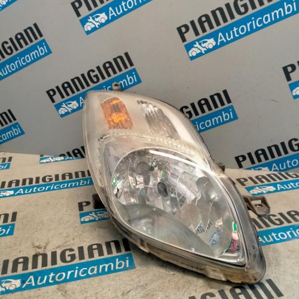 Faro Anteriore Destro Toyota Yaris 2009 – 2012