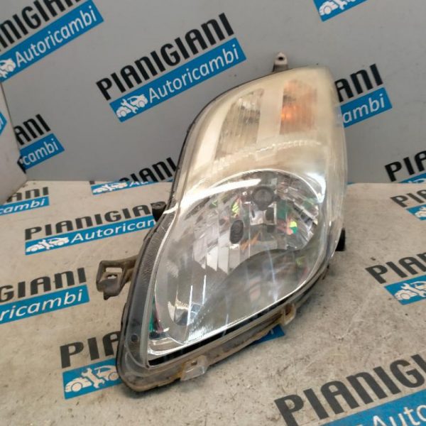 Faro Anteriore Sinistro Toyota Yaris 2009 – 2012