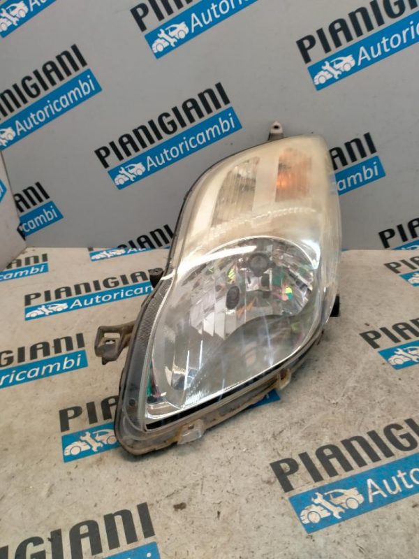 Faro Anteriore Sinistro Toyota Yaris 2009 – 2012