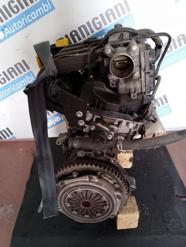 Motore Dacia Sandero D4FF7 191.000 Km