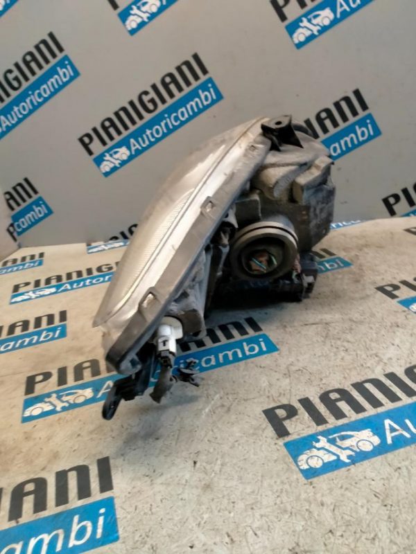 Faro Anteriore Destro Toyota Yaris 2009 – 2012