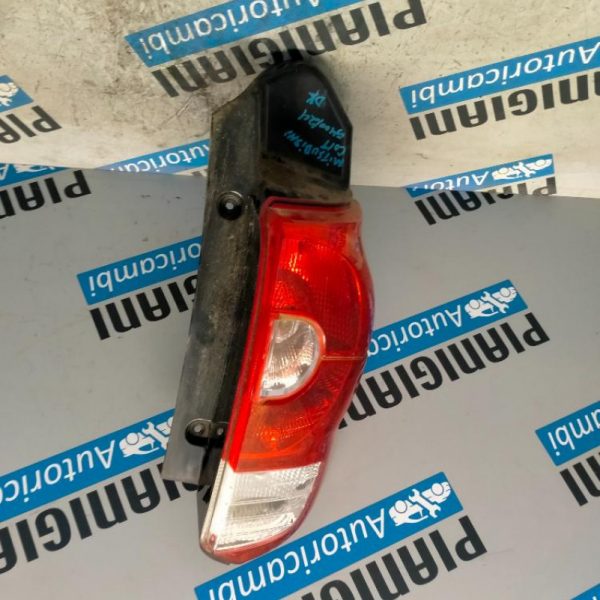Faro Posteriore Destro Mitsubishi Colt 2008 – 2012