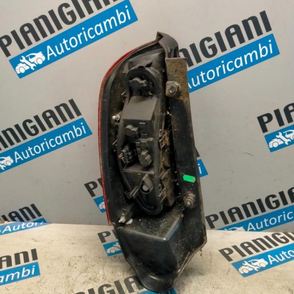 Faro Posteriore Sinistro Mitsubishi Colt 2008 – 2012