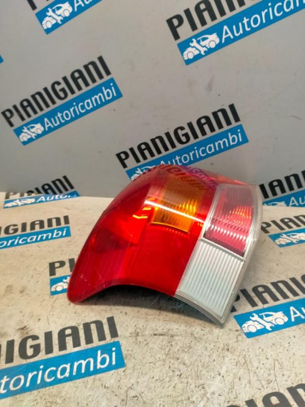 Faro Posteriore Sinistro Toyota Yaris 2009 – 2012