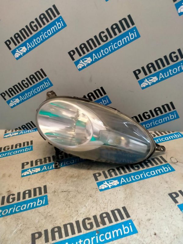 Faro Anteriore Sinistro Nissan Micra K12 2007 – 2010