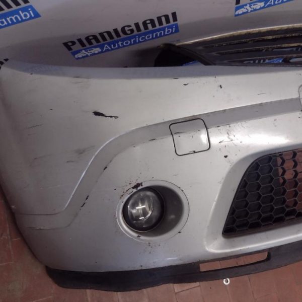 Paraurti Anteriore Dacia Sandero 2008 – 2012