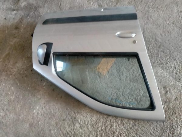 Porta Anteriore Destra Dacia Logan SW 2007 – 2012